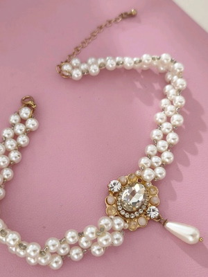 Choker necklace new with pearls