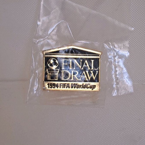 World Cup Pin new, authentic from 1994 final draw USA