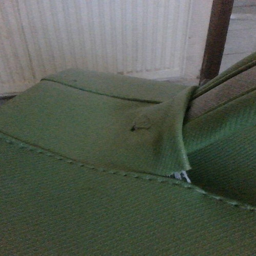 Travel suitcase used medium-small green leatherette 54x38x25 cm