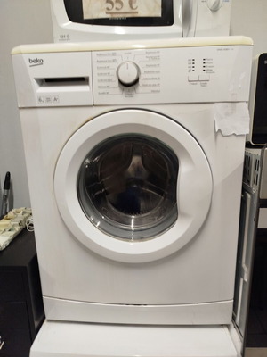 Пералня Beko 6 кг употребявана, тясна 40x60, отлично състояние