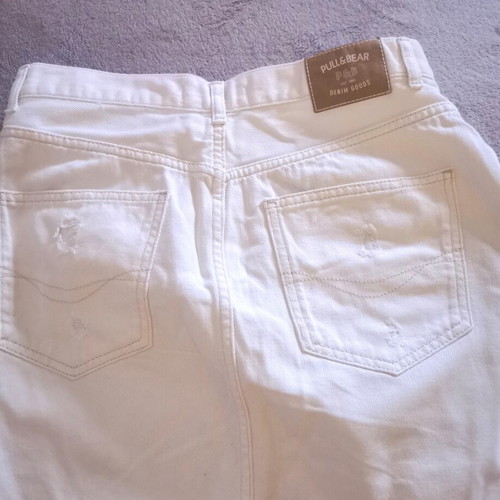 Pull & Bear white denim skirt like new, size L fits M