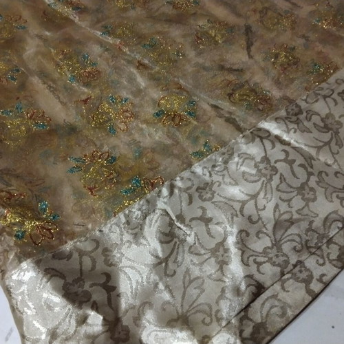 Tablecloth organza with embroidered tassels 1.34x1.34, new