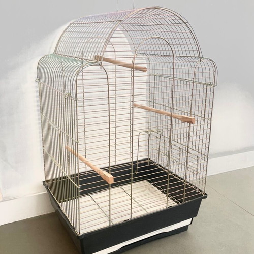 Bird cage like new, ideal for 1-2 lovebirds or budgies