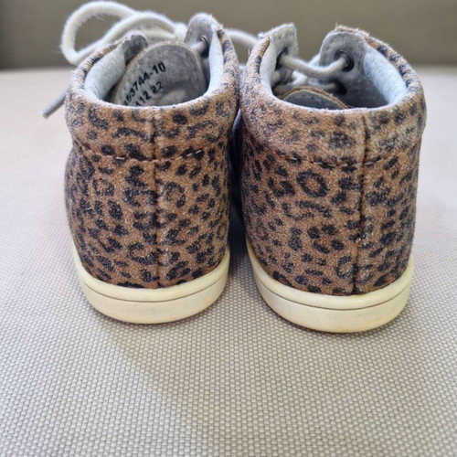 Kickers girls short boots size 22 used, brown and black