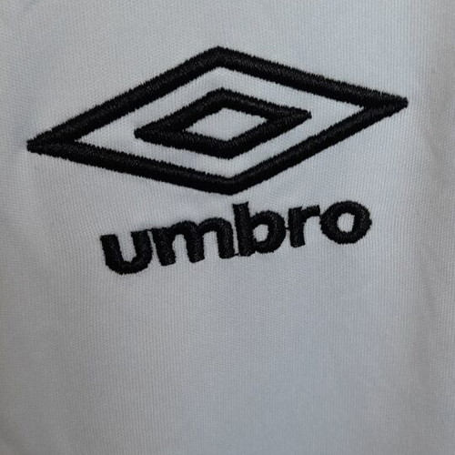 Πόλο αθλητικό Umbro καινούργιο, μέγεθος M, ταιριάζει και σε L, μαύρο και άσπρο