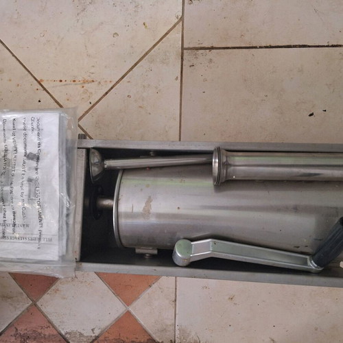 Sausage machine like new