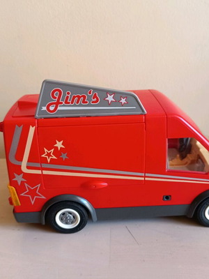 Playmobil cantina used with missing parts and breaks
