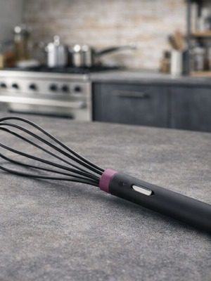 Tupperware Whisk new, 29.7 x 6.2 cm