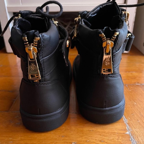 Juicy Couture boots used, black size 36 with studs and laces