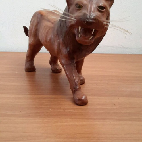 Decorative lion made of polyresin