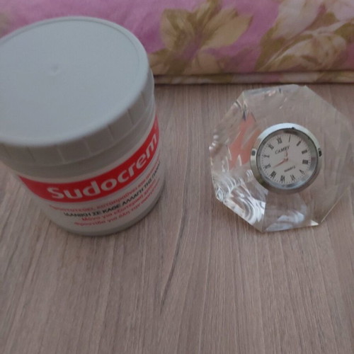 Table clock Camfy quartz used with some back wear