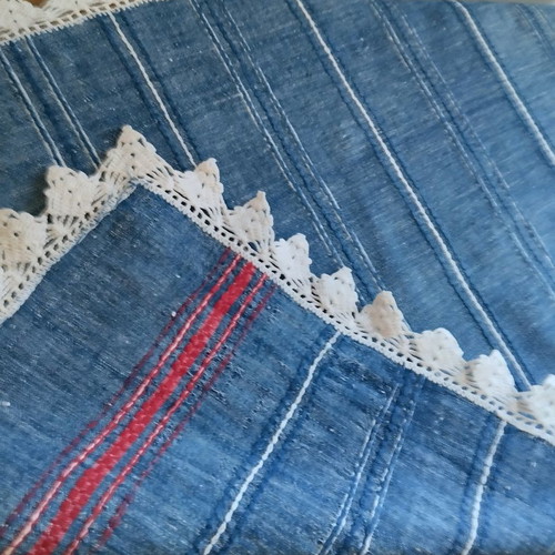 Handwoven table runner used with lace 90x50 cm