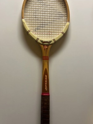 Dunlop Maxply Forte ξύλινη ρακέτα τένις της δεκαετίας του 1970, μεσαίο grip 5