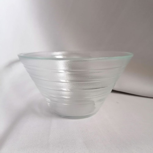 Glass salad bowls set of 2, new