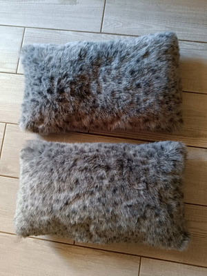 Fur pillows new, set of 2, size 50x30