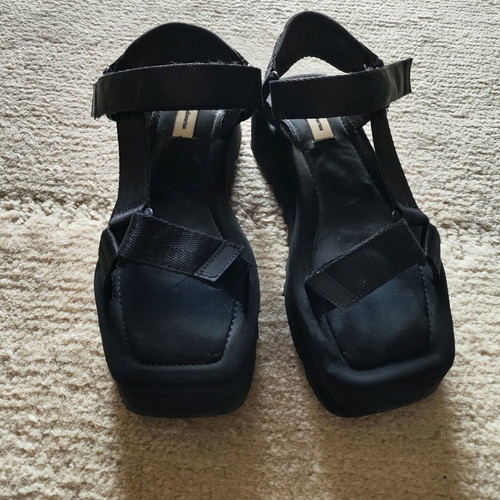 Stradivarius black sandals used, size 37, adjustable straps