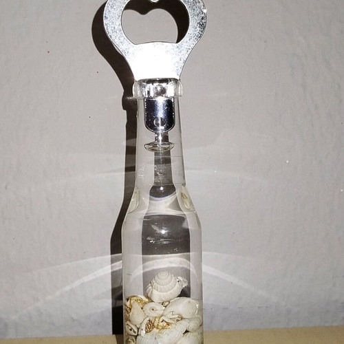 Bottle opener from Limnos like new with shells and glitter