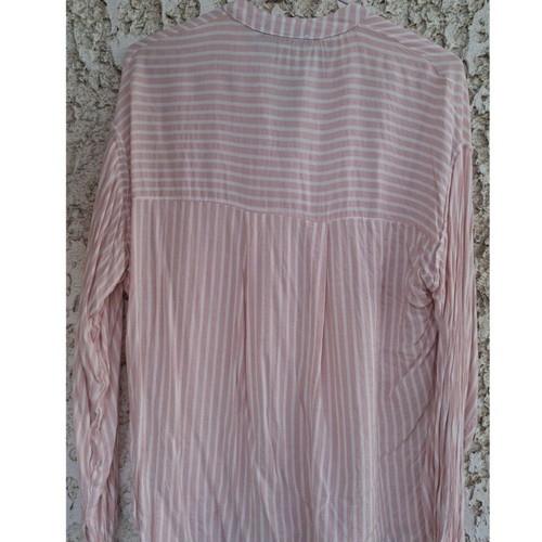 Crep pink striped long sleeve shirt size M like new