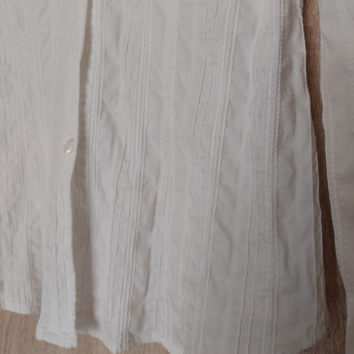 Women's white shirt size M like new