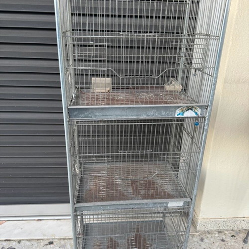 Bird cage column used, single construction