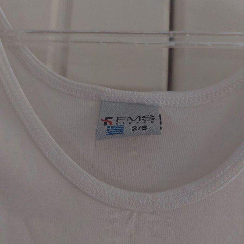 White tank top size S like new, 100% cotton