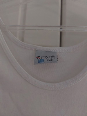 White tank top size S like new, 100% cotton