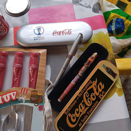 Coca-Cola collection new, 51 collectible pieces
