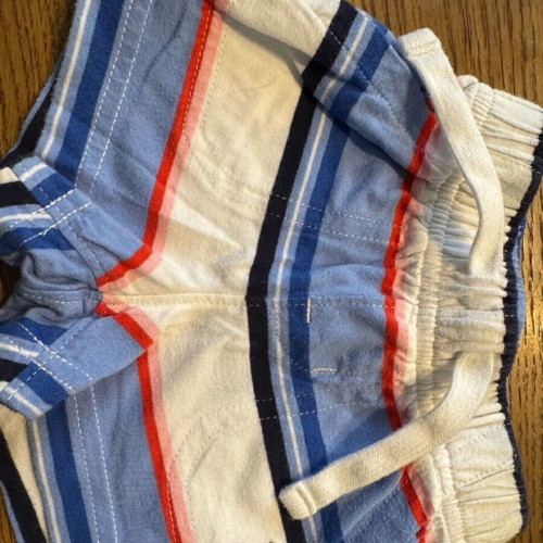 Gap 2 pcs baby shorts 0-3 months like new
