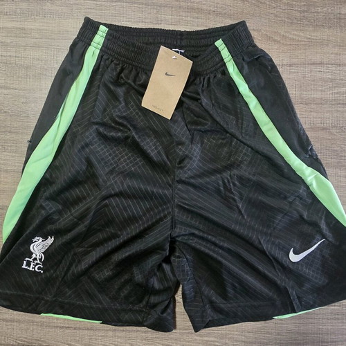 Liverpool training shorts with pockets 2024/25 size M new official replica