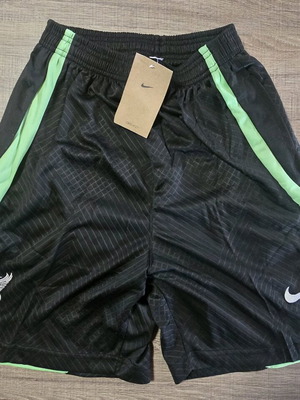 Liverpool training shorts with pockets 2024/25 size M new official replica