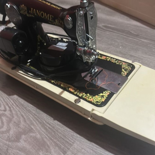Vintage Janome HA-1 / 131 sewing machine like new