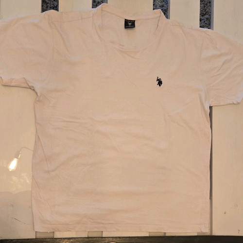 U.S. Polo Assn. men's tshirt medium white like new