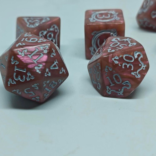Dragon’s Breath RPG dice set like new with pearly finish