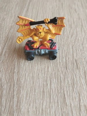 Skater Bat-Bat Number 19 figure like new