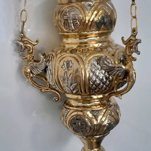 Bronze lamp new with beautiful motif, size 24 cm