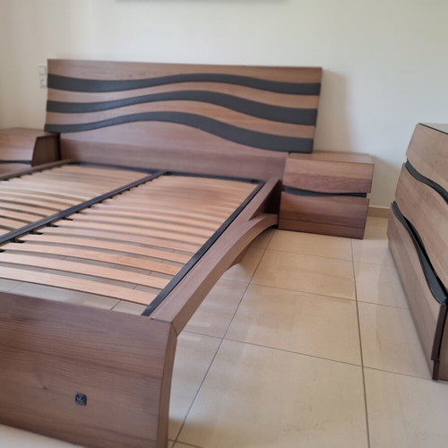 Join Electra Bedroom Set used, olive wood, includes bed, 2 nightstands, vanity