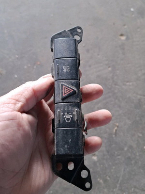 Jeep Patriot alarm switch used