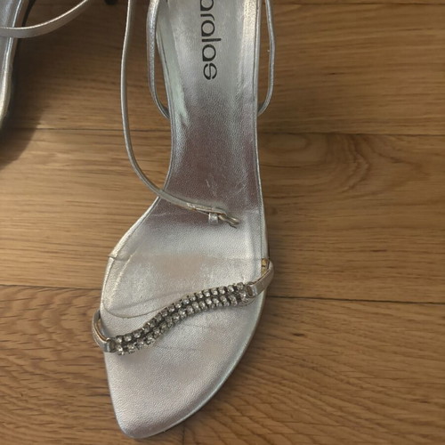 Haralas silver sandals size 39 like new with rhinestones
