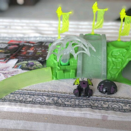 Spin Master Bakugan Spidra Training Set new