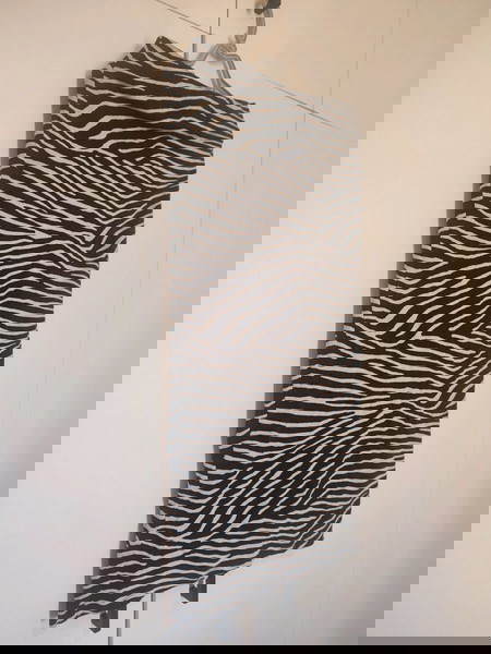 H&M medium midi animal print μακό φούστα σε άριστη κατασταση