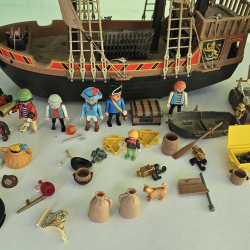 Playmobil Pirate Ship used with extra pirate raft