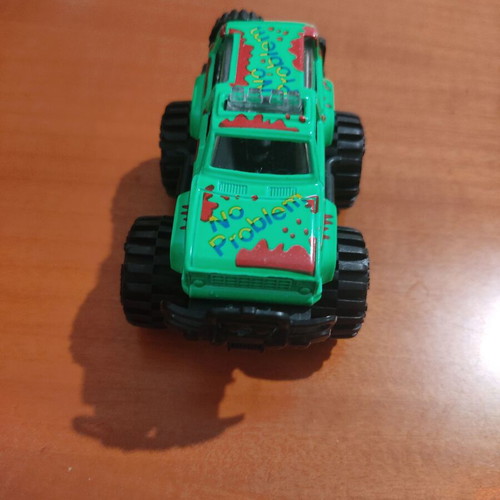 Toy car like new