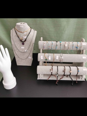 Jewelry stands used, set of 3, velvet gray and white