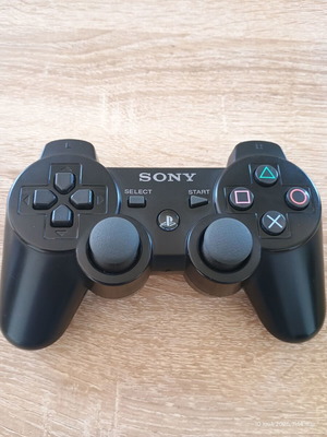 PS3 controller like new, tested and working