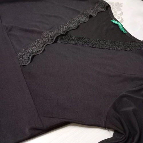 Women's elastic blouse with lace brown like new