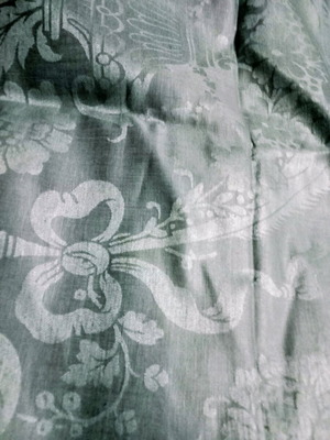 Loneta fabric thick pistachio shade with pattern 4 meters new