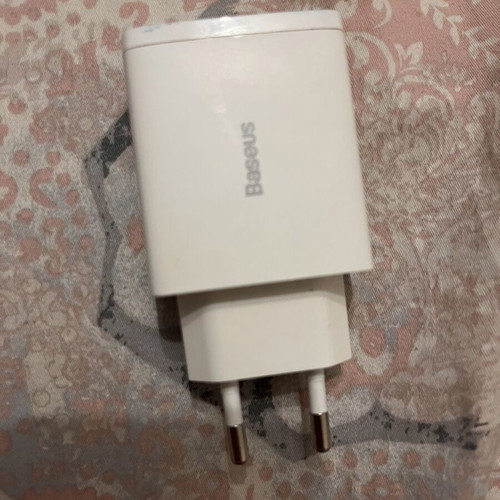 Baseus 3in1 charger, barely used