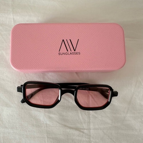 AV Sunglasses sunglasses like new, black and pink