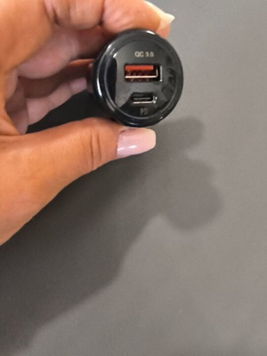 Car charger Type-C PD and USB QC 3.0 fast, new