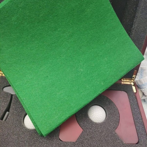 Golf set used in wooden portable case